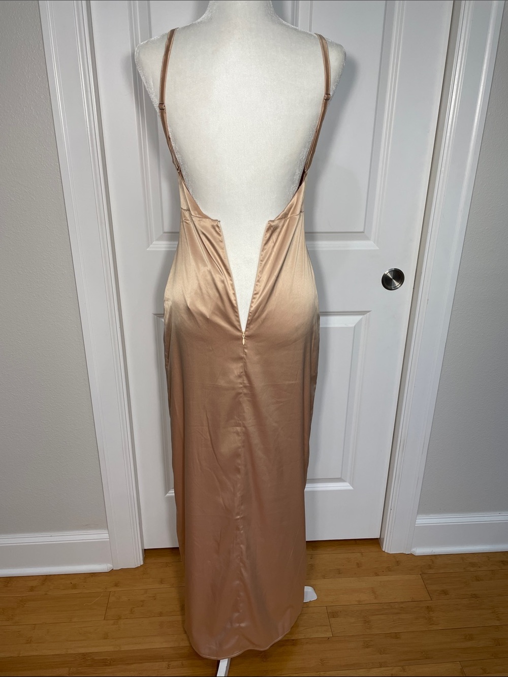 The Edit Freesia Formal Dress Medium Champagne Side Slit Satin Open Back Maxi - Picture 6 of 12